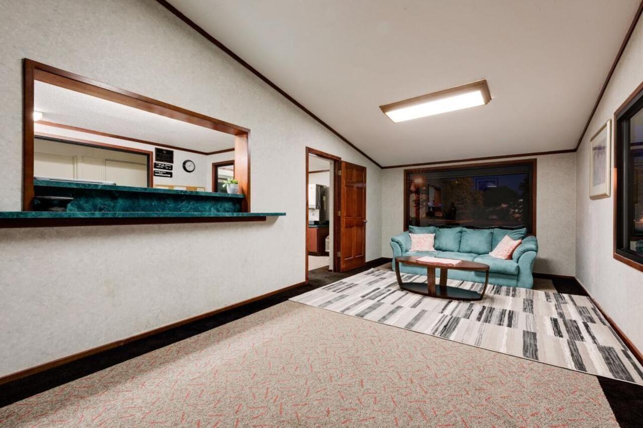 Knights Inn Cleveland/Macedonia Ngoại thất bức ảnh