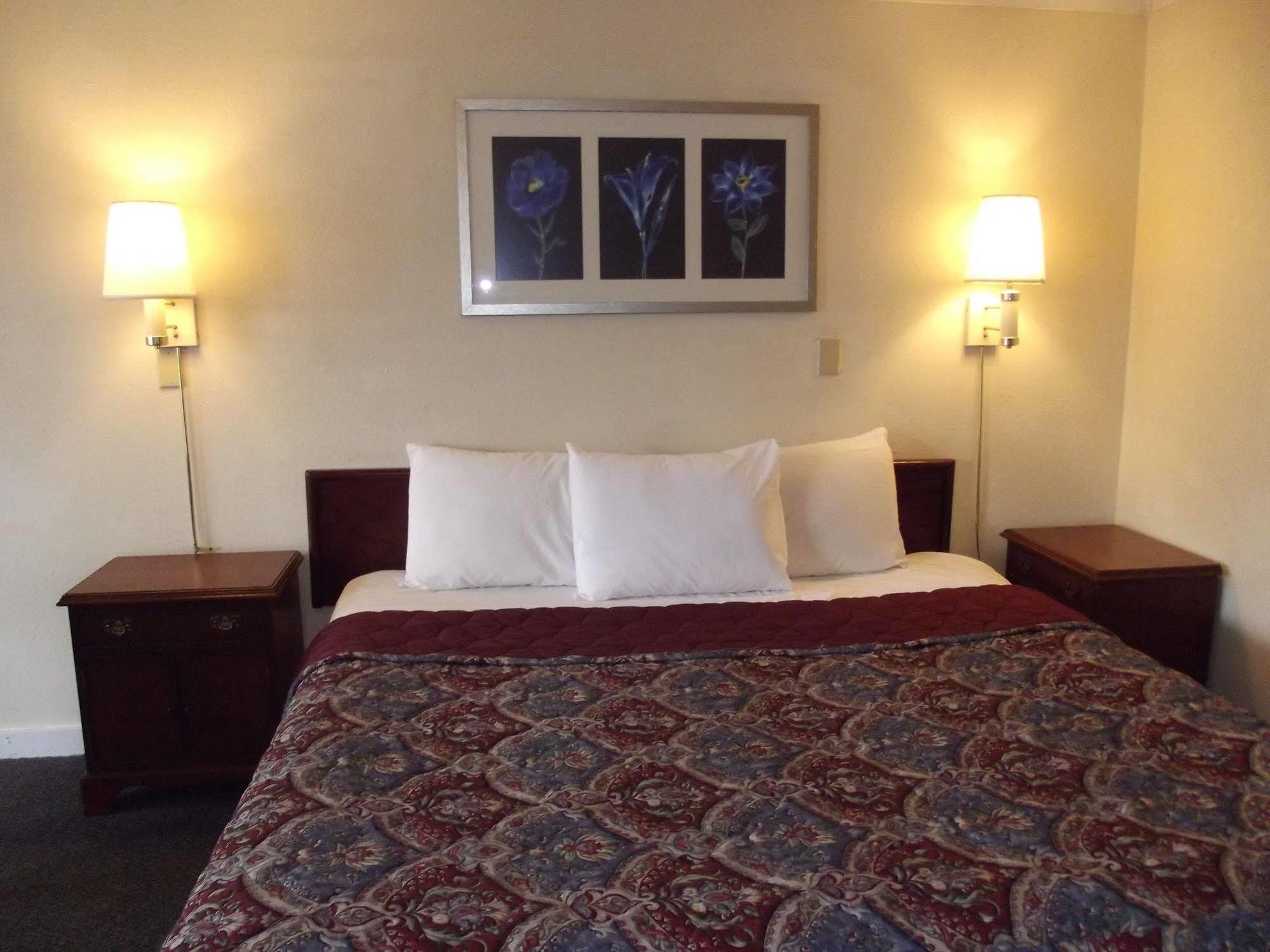 Knights Inn Cleveland/Macedonia Ngoại thất bức ảnh